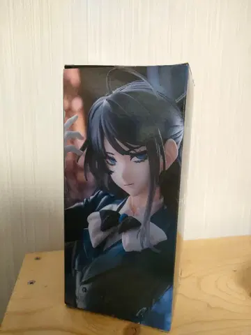 Ado 라운드 원 프라이스 미개봉 피규어 Winter ver.