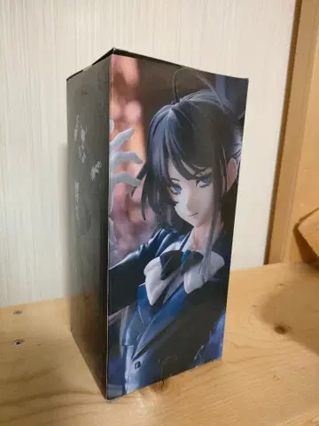 Ado 라운드 원 프라이스 미개봉 피규어 Winter ver.