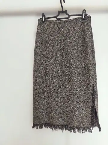 이타리야 슬릿 프린지 타이트 스커트 9/M 사이즈 길이 약 69cm