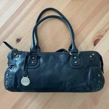 evora 블랙 가죽 핸드백