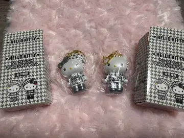 헬로키티 시크릿 마스코트 참 하운드투스 체크 패턴