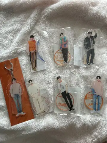 TREASURE 준규 아크릴 스탠드