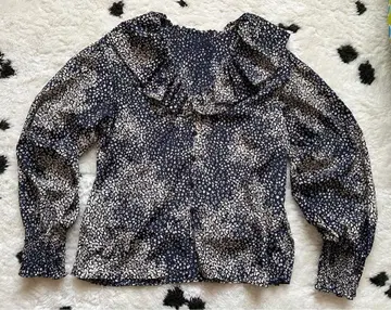 프릴 긴팔 블라우스 스픽 앤 스팬 달마시안 패턴