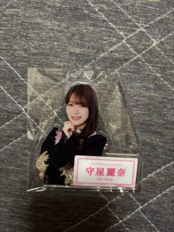사쿠라자카46 모리야 레이나 아크릴 배지 로손