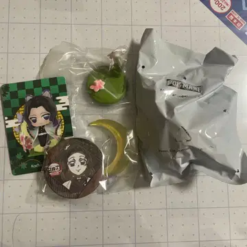 귀멸의 칼날 POP MART 탄생화 시리즈 코쵸우 시노부 오타노시미쿠지