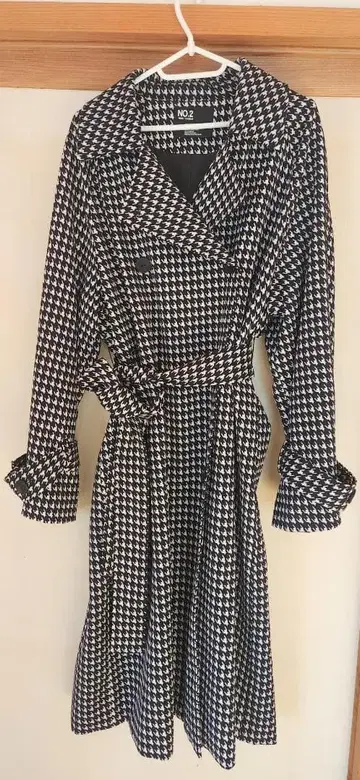 하운드투스 체크 트렌치코트