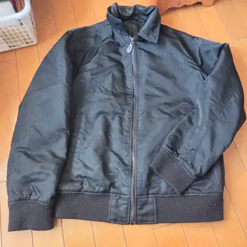 UNIQLO 블랙 MA-1 자켓