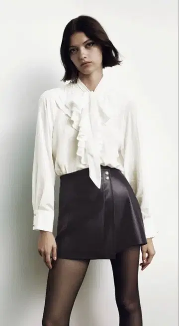 ZARA 화이트 도트 블라우스