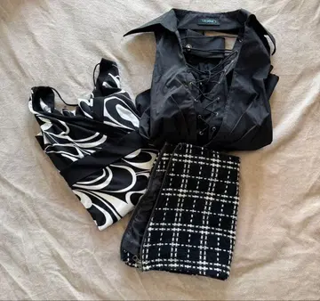 EGOIST 에고이스트, 레이스업 블랙 셔츠