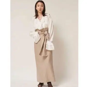 FRAY I.D 프레이 아이디 하이웨스트 리본 타이트 스커트