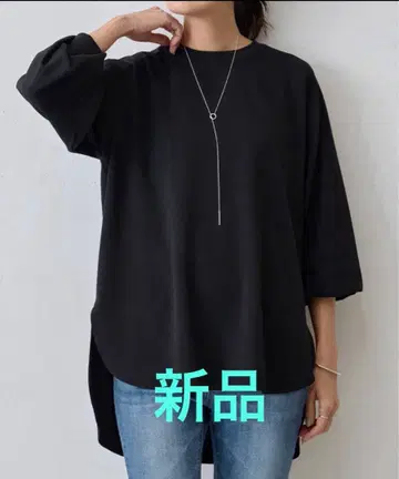 [ 새상품 ] 비어즐리 뒤 드레이프 T 블라우스