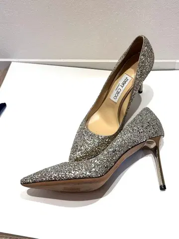 지미추 글리터 펌프스