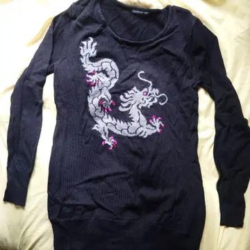 비비안 탐 드래곤 니트 스웨터 긴팔