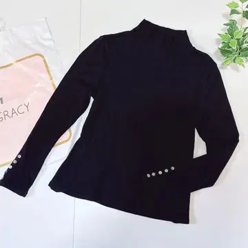 엠즈 그레이시 리브 니트 하이넥 오로라 버튼 포함 40 블랙