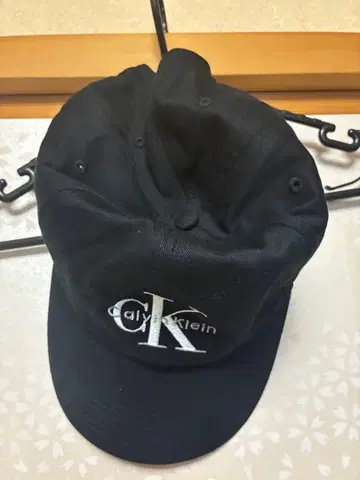 캘빈클라인 캡 블랙 국