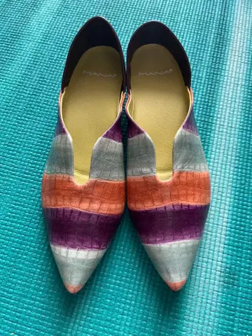 미사용 새상품 MANA바부쉬 사이즈 36