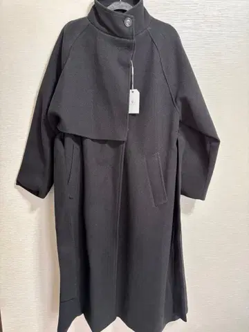 ESICA 블랙 롱 코트 래글런 슬리브