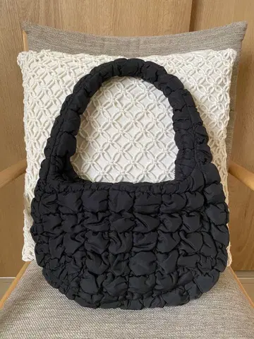 [ COS ] 퀼트 미니백 블랙