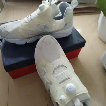 Reebok Instapump Fury 화이트