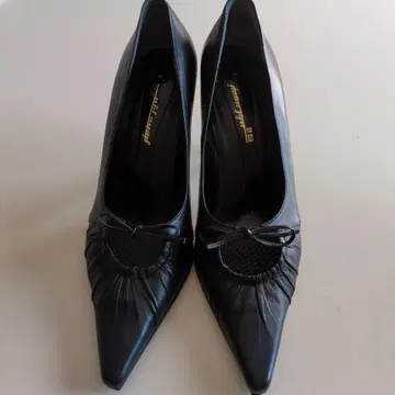 Glorious Gigot 블랙 펌프스