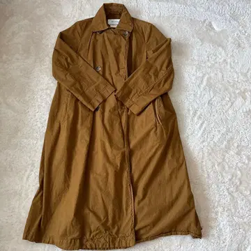 베리테쾨르 브라운 더블 코트 ST-103