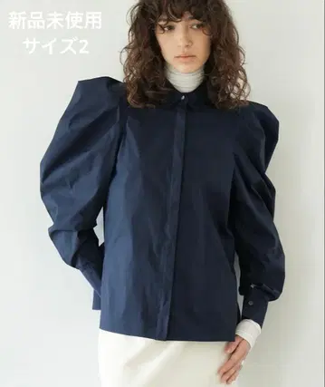 클라네 TUCK SHOULDER SHIRT
