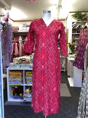 빨간색 V넥 무늬 롱 드레스 인도산 쿠르티 상의 (여성용 XL 사이즈