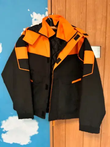 WORLD ISLAND 후드 부착 자켓 LL 사이즈