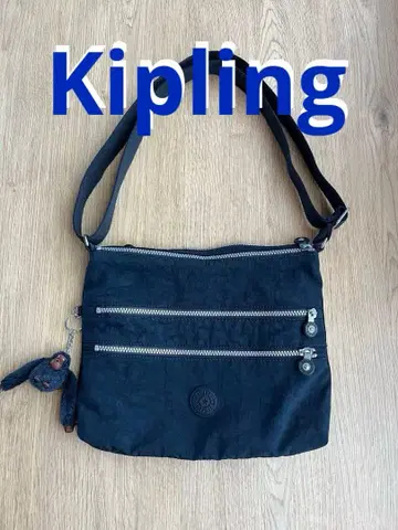 키플링 네이비 숄더백 지퍼 포함