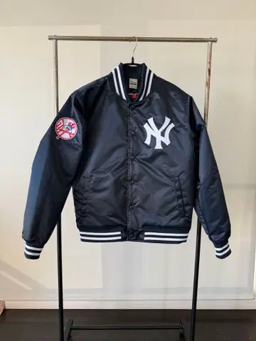뉴욕 양키스 바시티 자켓 네이비