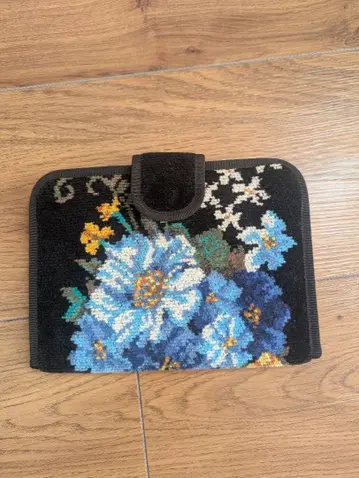 페이 모자 수첩, 카드 홀더