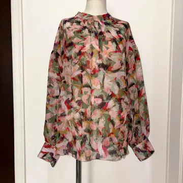 untitled 멋진 그림체의 워셔블 쉬폰 블라우스 미사용