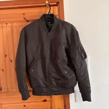 UNIQLO 질 샌더 하이브리드 다운 오버 사이즈 MA-1 S