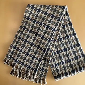 띠어리 체크 무늬 머플러