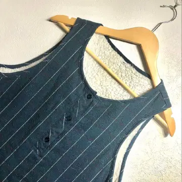 다크 블루 스트라이프 슬리브리스 베스트 빈티지 새상품급