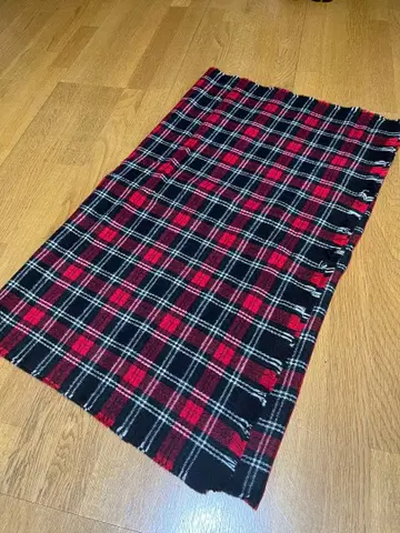 ZARA 빨간색과 블랙 체크 스톨