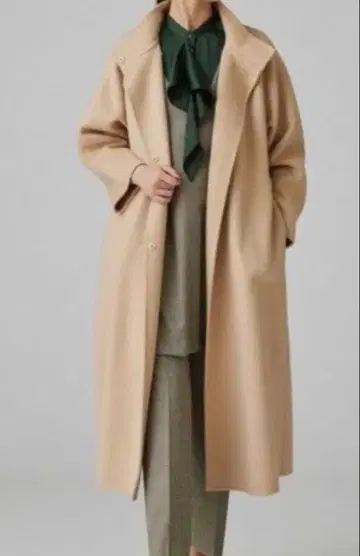 투모로우랜드 더블 페이스 벨티드 코트