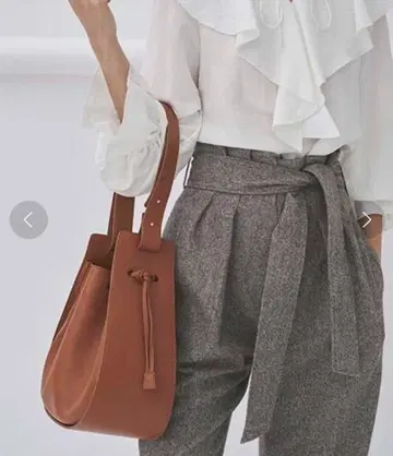 미라 오웬 숄더백 새상품급