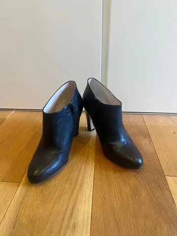 Spick and Span Magoblan 천연 가죽 블랙 부티 37