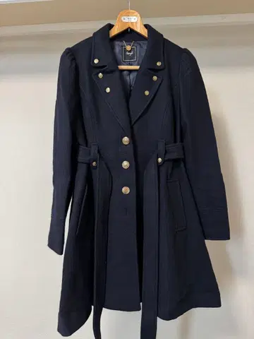 Swingle 네이비 A라인 코트