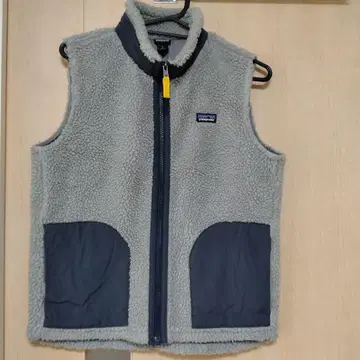 새상품급 patagonia 플리스 베스트 그레이