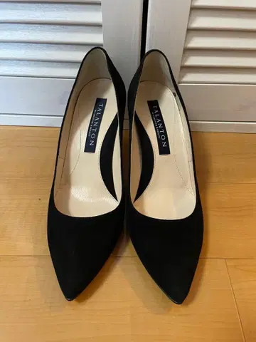 다이애나 스웨이드 스틸레토 하이힐