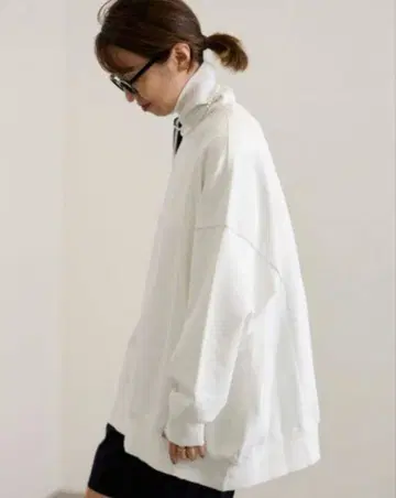 FRAMeWORK 컬러 맨투맨 화이트