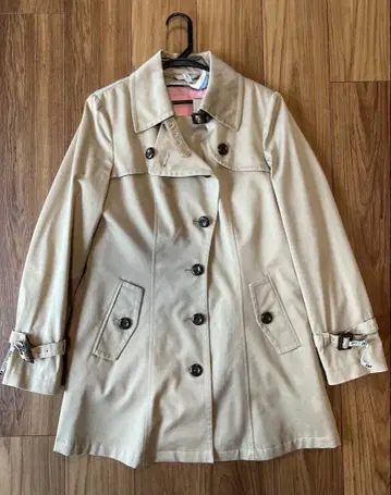 여성용 베이지 트렌치코트