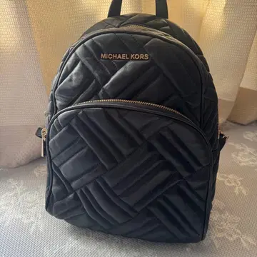 MICHEAL KORS 퀼팅 가죽 백팩 블랙