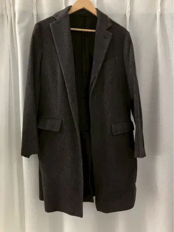 코트 다크 그레이