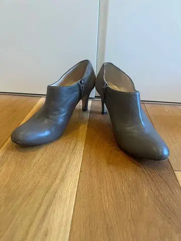 배송비 포함 [ 파비오 루스코니 ] 스웨이드 부티 숏부츠 그레이 38