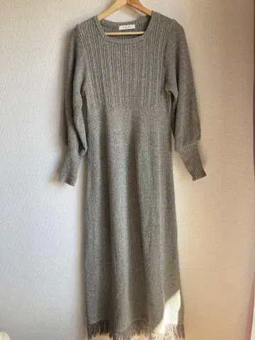 PUBLIC TOKYO 그레이 니트 원피스 긴팔 프린지