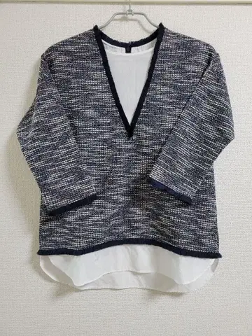 BARNYARDSTORM 트위드 저리 절개 풀오버