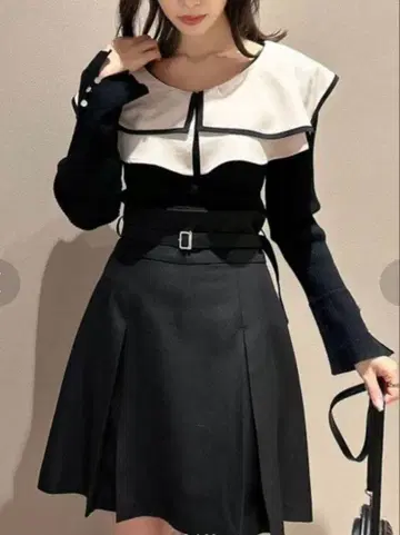 dazzlin 레이어드 파이핑 니트탑